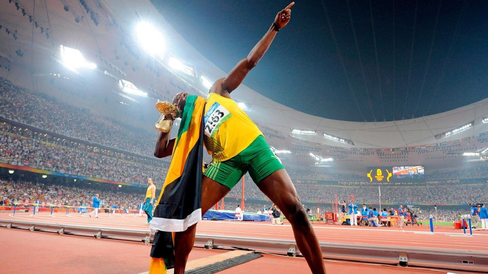 《跨界合作：电竞品牌与主流娱乐的融合》，电子竞技多元跨界